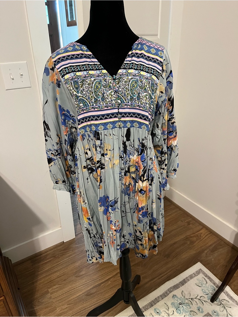 Umgee Boho Floral V-Neck Tunic Dress - Green with OrangeFloral Size Large